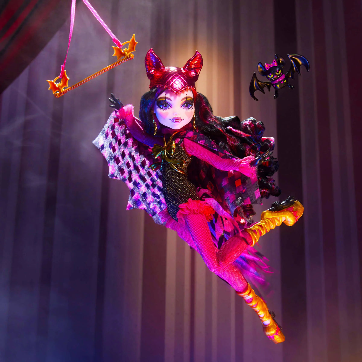 Draculaura Figure Q6593