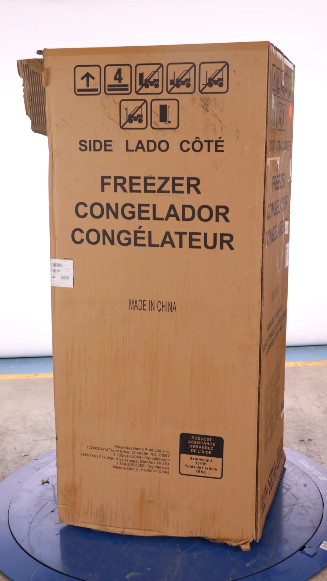 27 in 15.5 cu ft Upright Freezer F80409