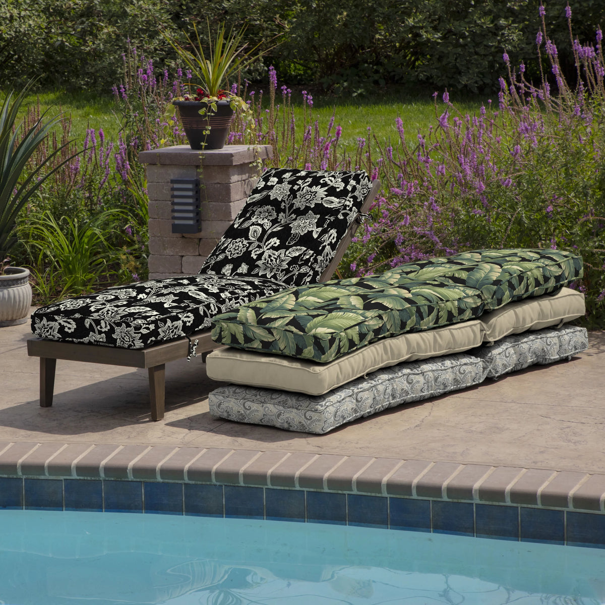 Black Outdoor Chaise Lounge Cushion D32279