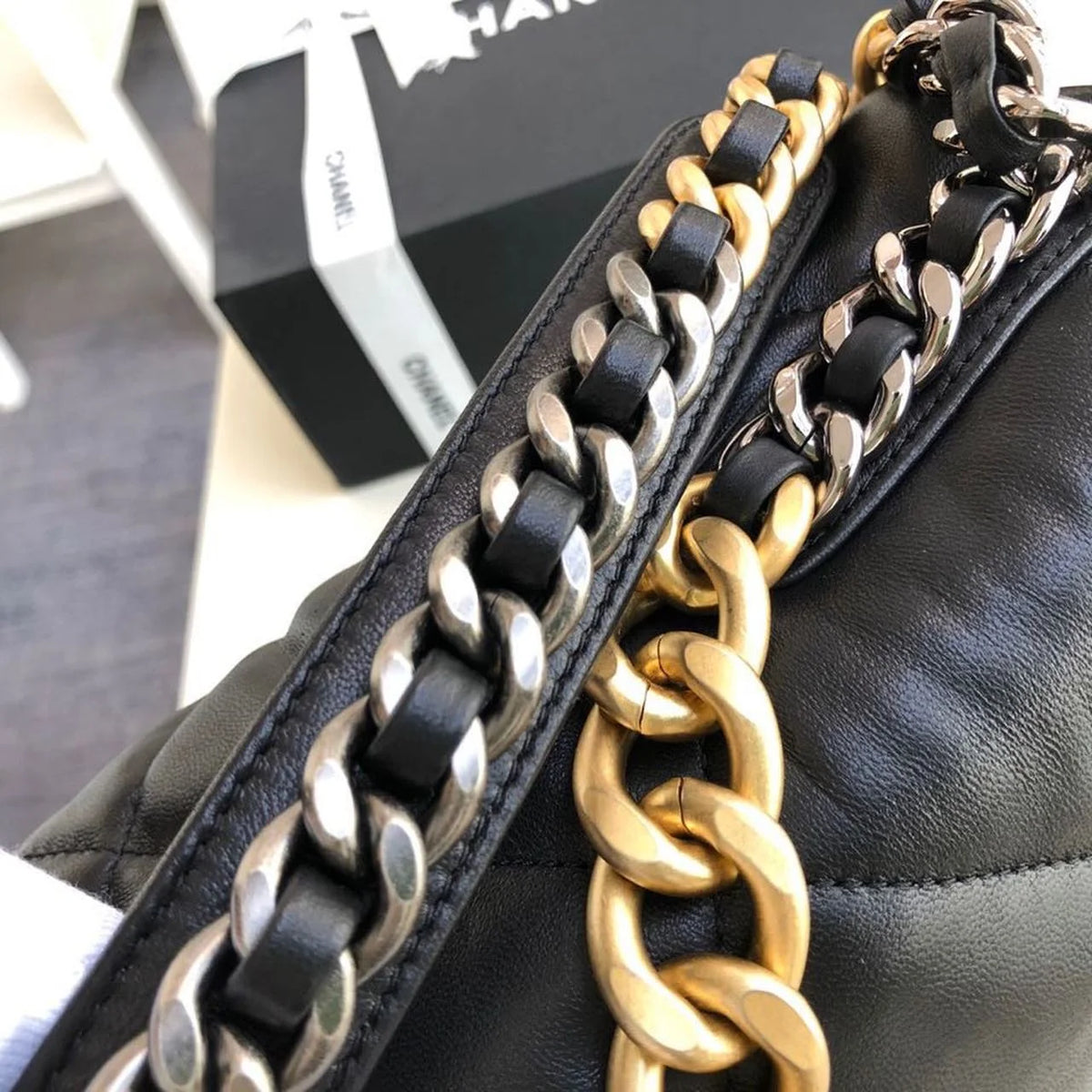 Black Maxi Handbag G897