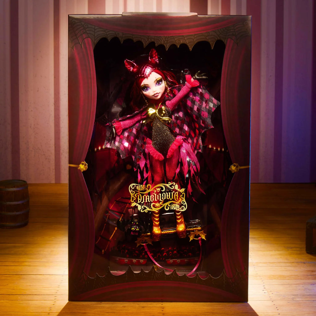 Draculaura Figure Q6593