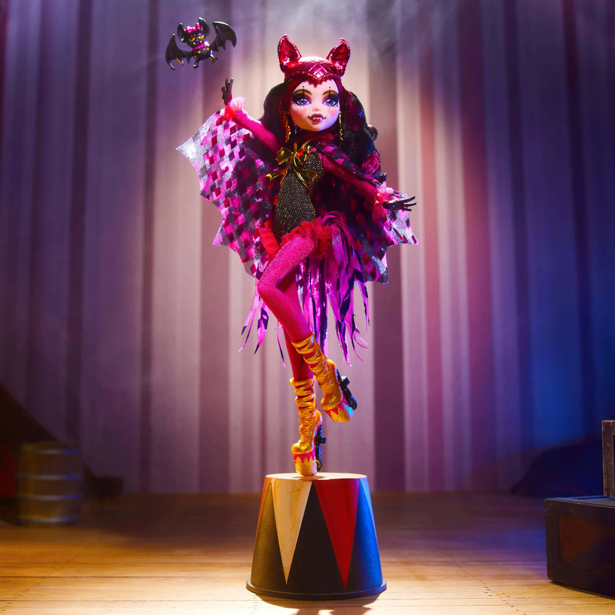 Draculaura Figure Q6593