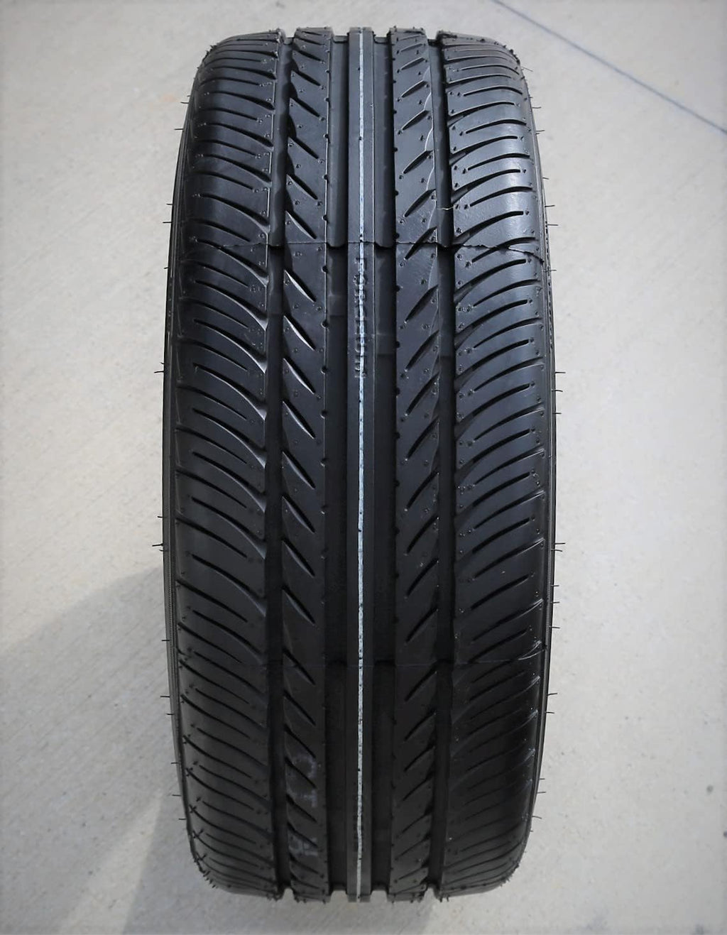 All-Season High Performance Radial Tire 205/40R18 86Y XL BSW A512