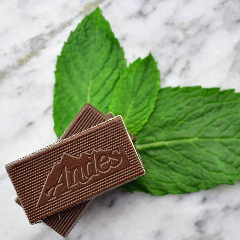 2.5 Pounds Rectangular Chocolate Sandwich Mint Candies F461