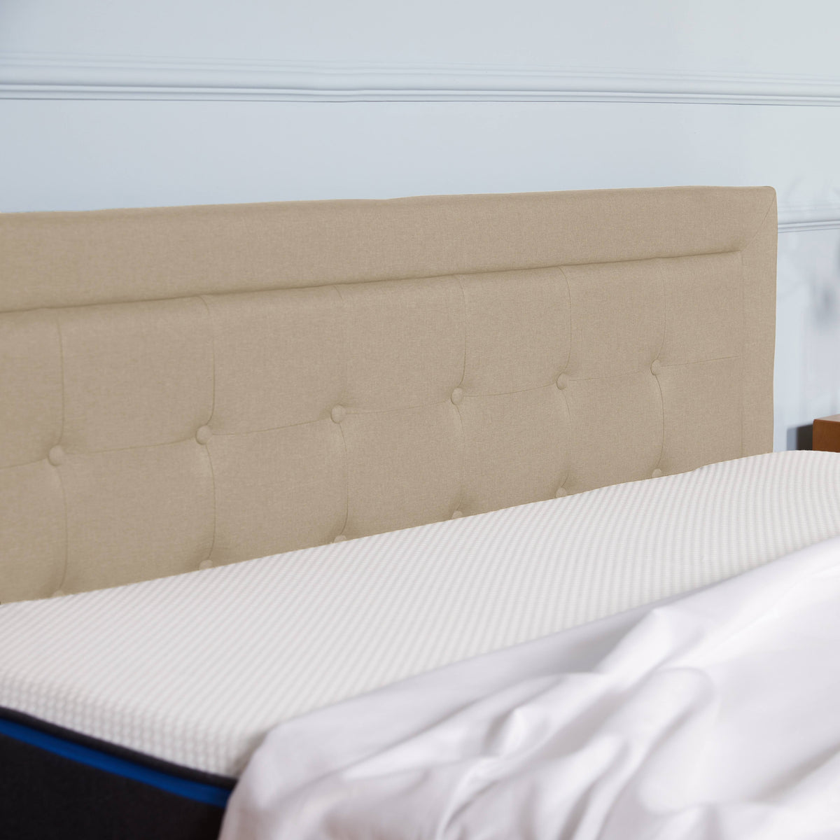 California King Size Button Tufted Bed Frame with Headboard O5818