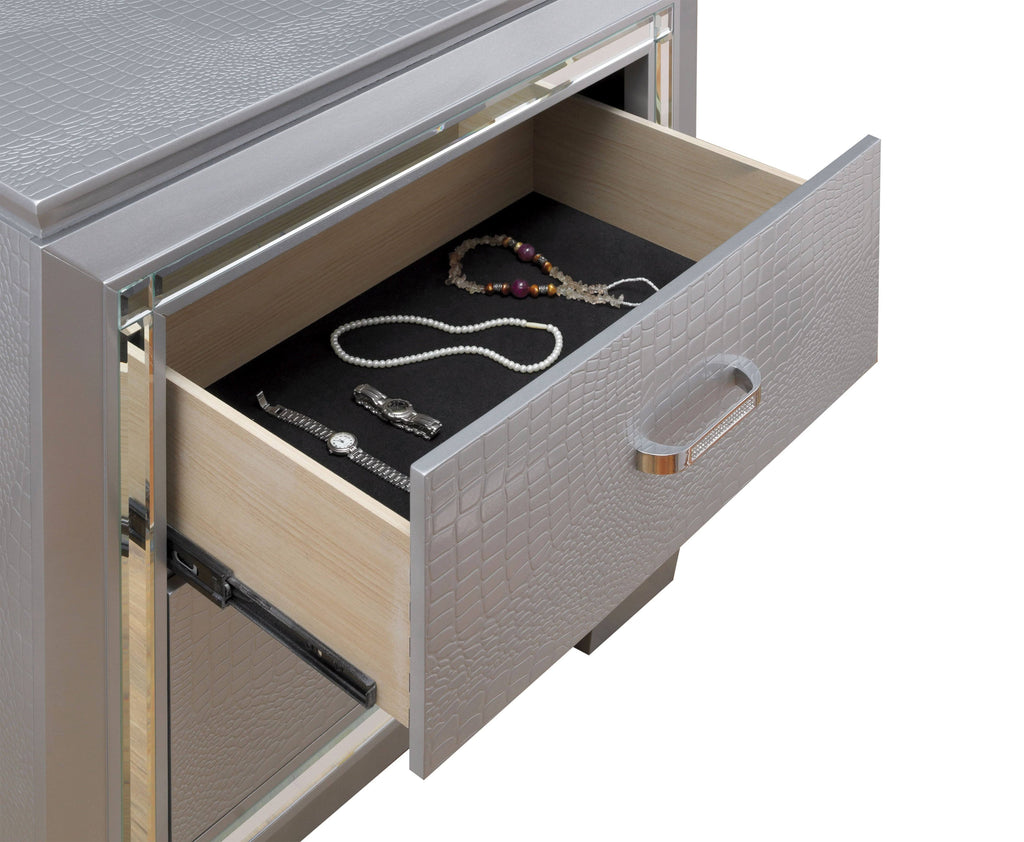 Silver Nightstand T1619