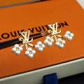 Earring M25521
