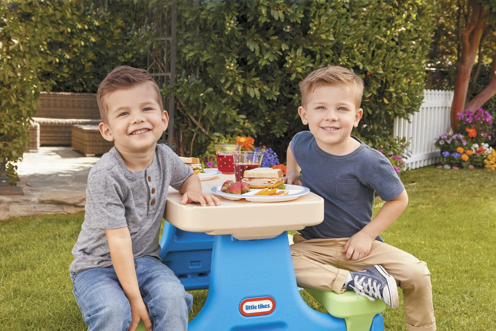 Kids Picnic Table with Umbrella G2207