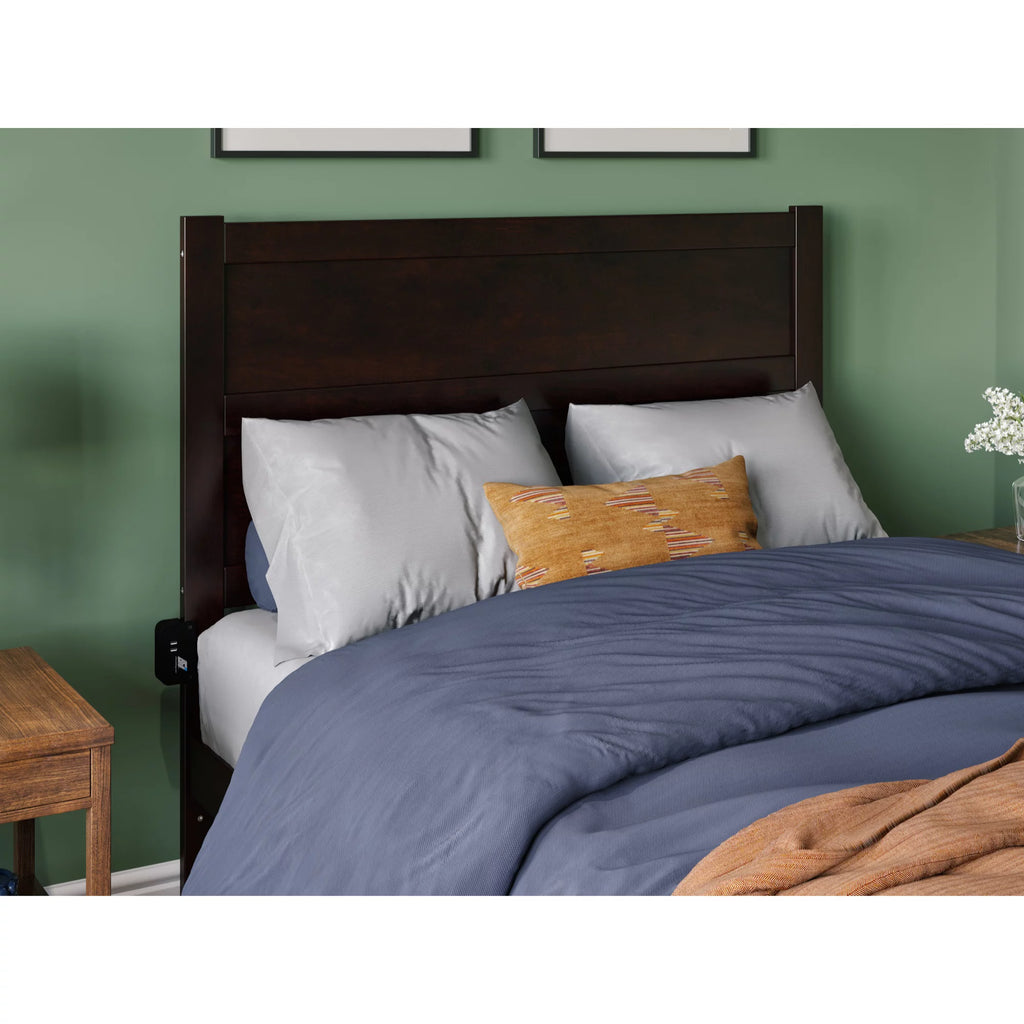 Solid Wood Bed with Footboard and 2 Drawers Z6038